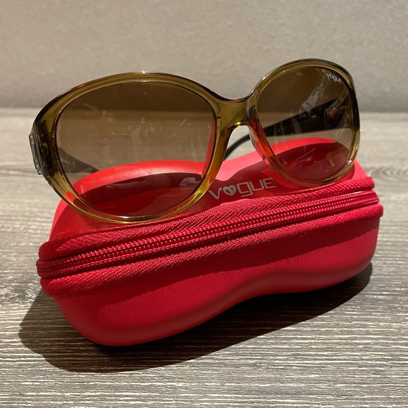 Vogue Accessories - VOGUE Fashion Oversized Plastic Frame & Rhinestone Sunglasses VO2760-S-B W/ Case